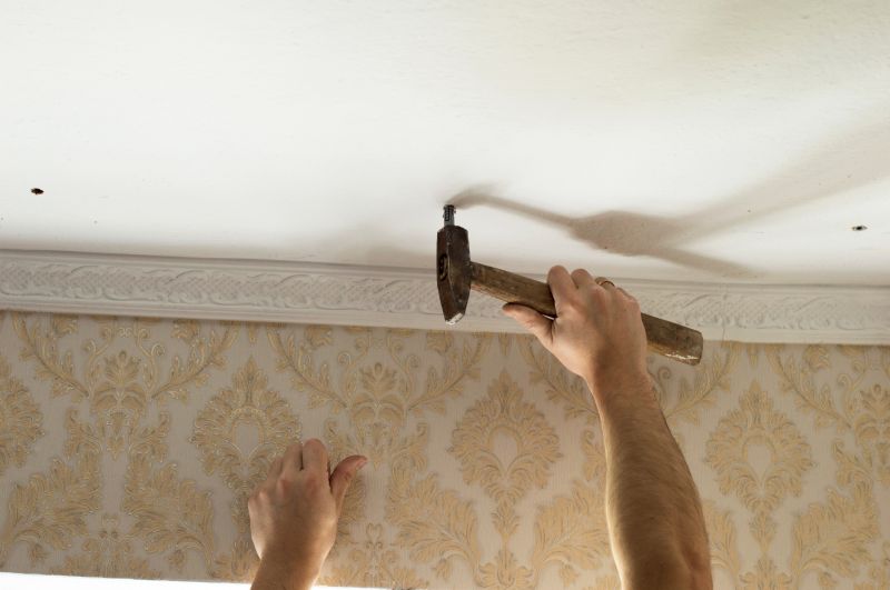 Wallpaper Hanging